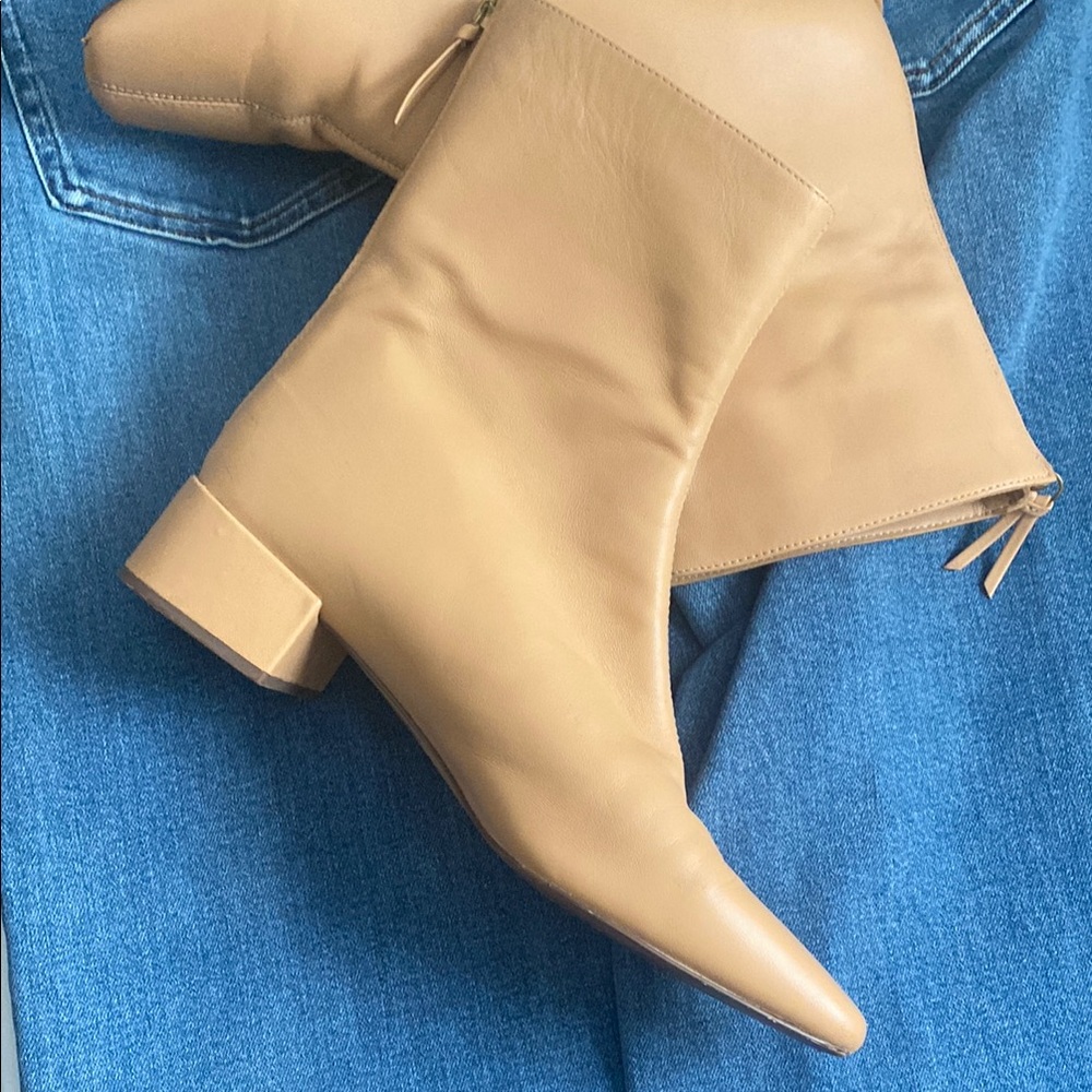 J.CREW LIGHT CARAMEL ROXIE CENTER SEAM LEATHER ANKLE BOOTS BA736 SIZE 9